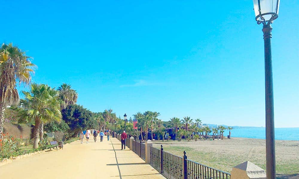 Walk to Puerto Banús