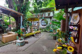 Local Cafes and Eateries