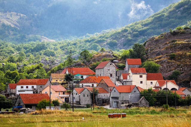 Njeguši Village Charm