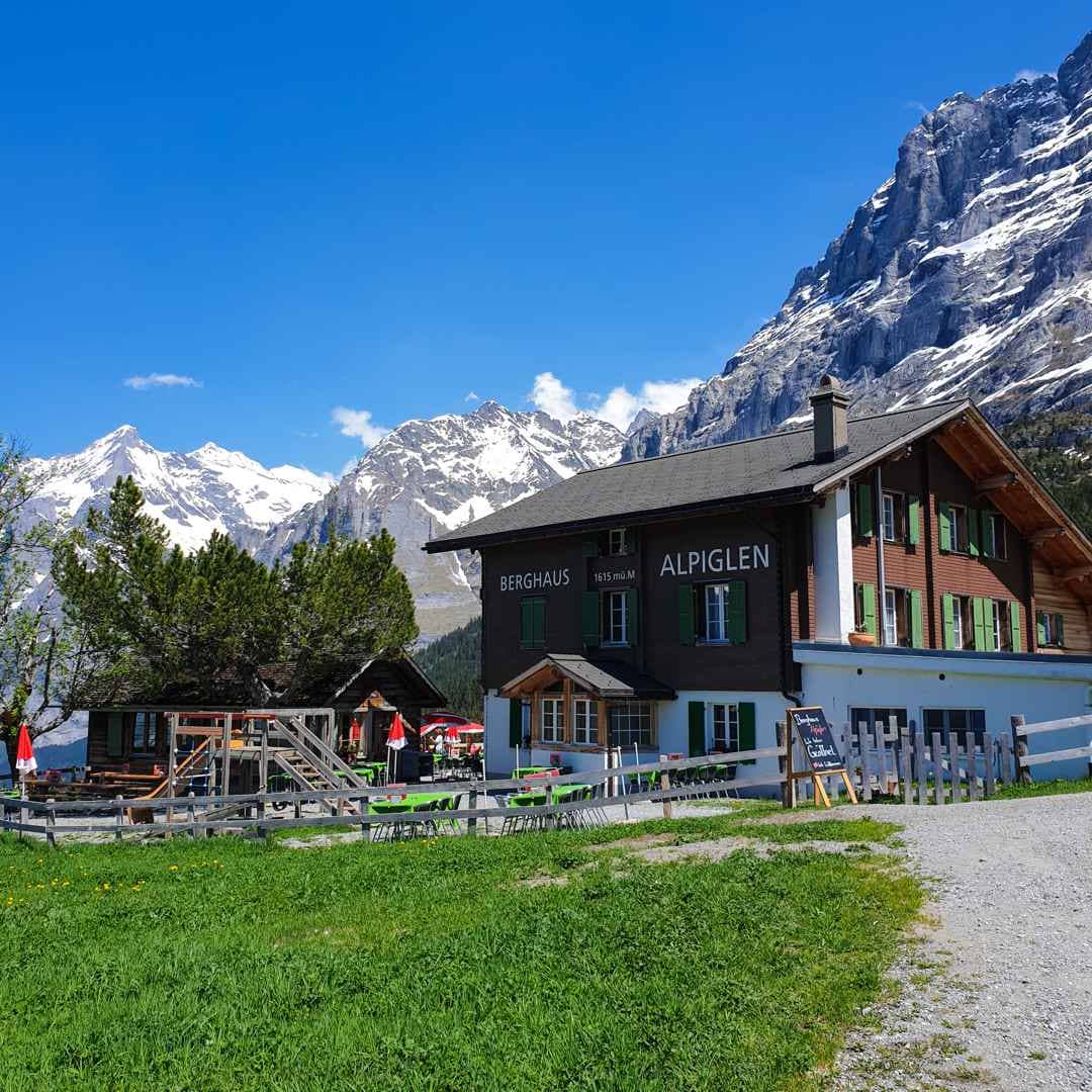 Alpiglen Berghaus Views