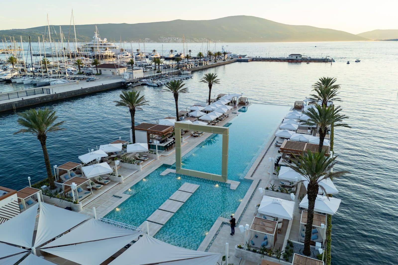 Aura Pool (formerly Buddha-Bar Beach)
