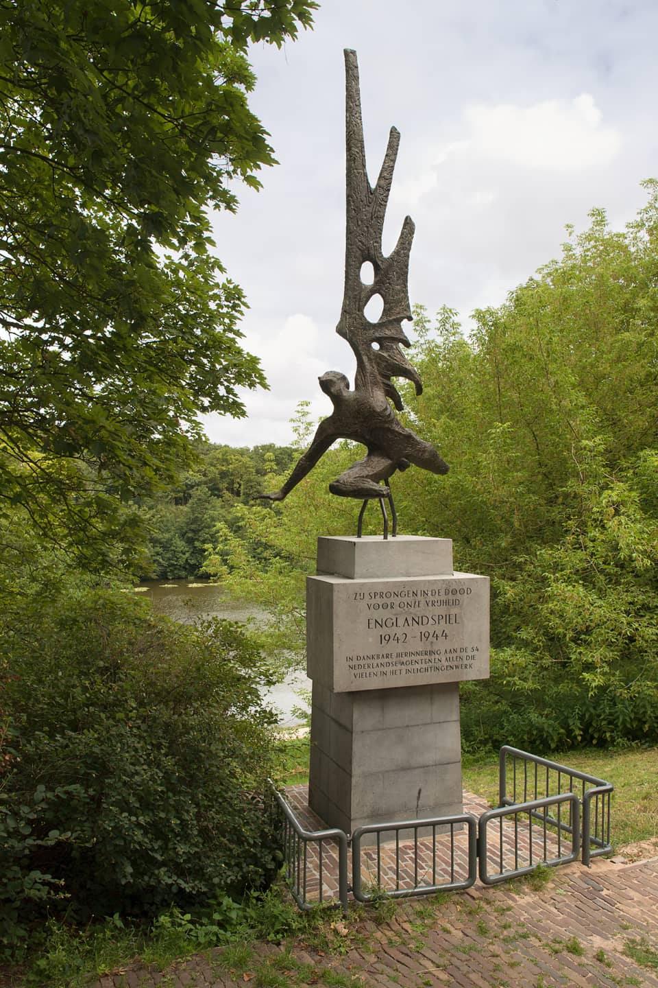 Sculptural Monuments