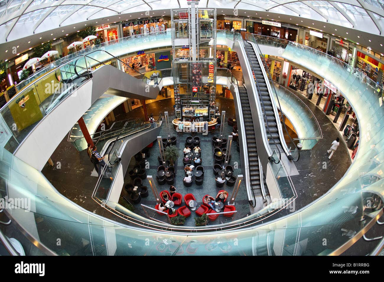 Shopping and Dining Hub