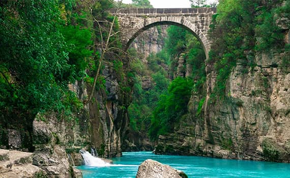 Dramatic Canyon Views