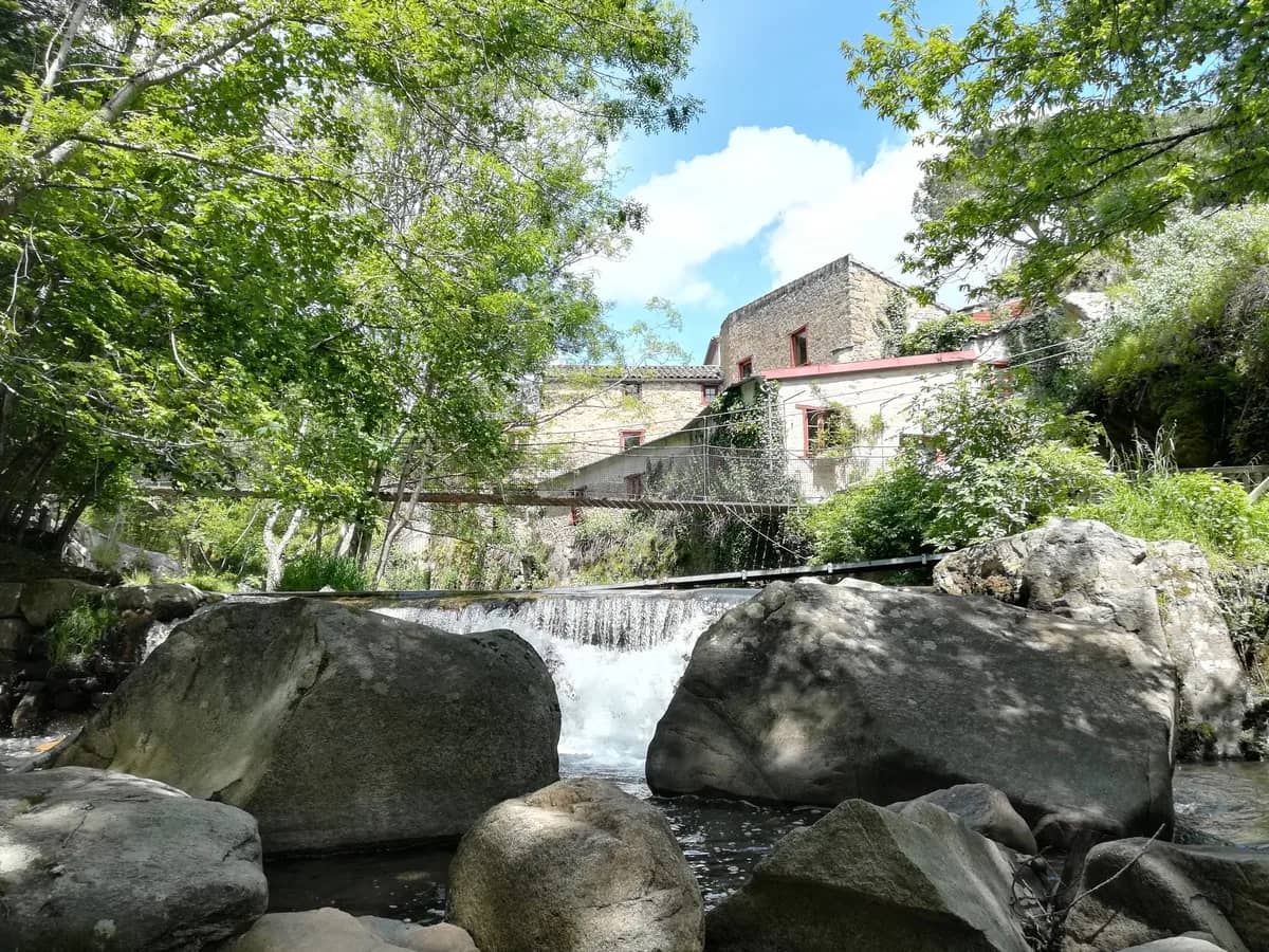 Scenic Valley Location