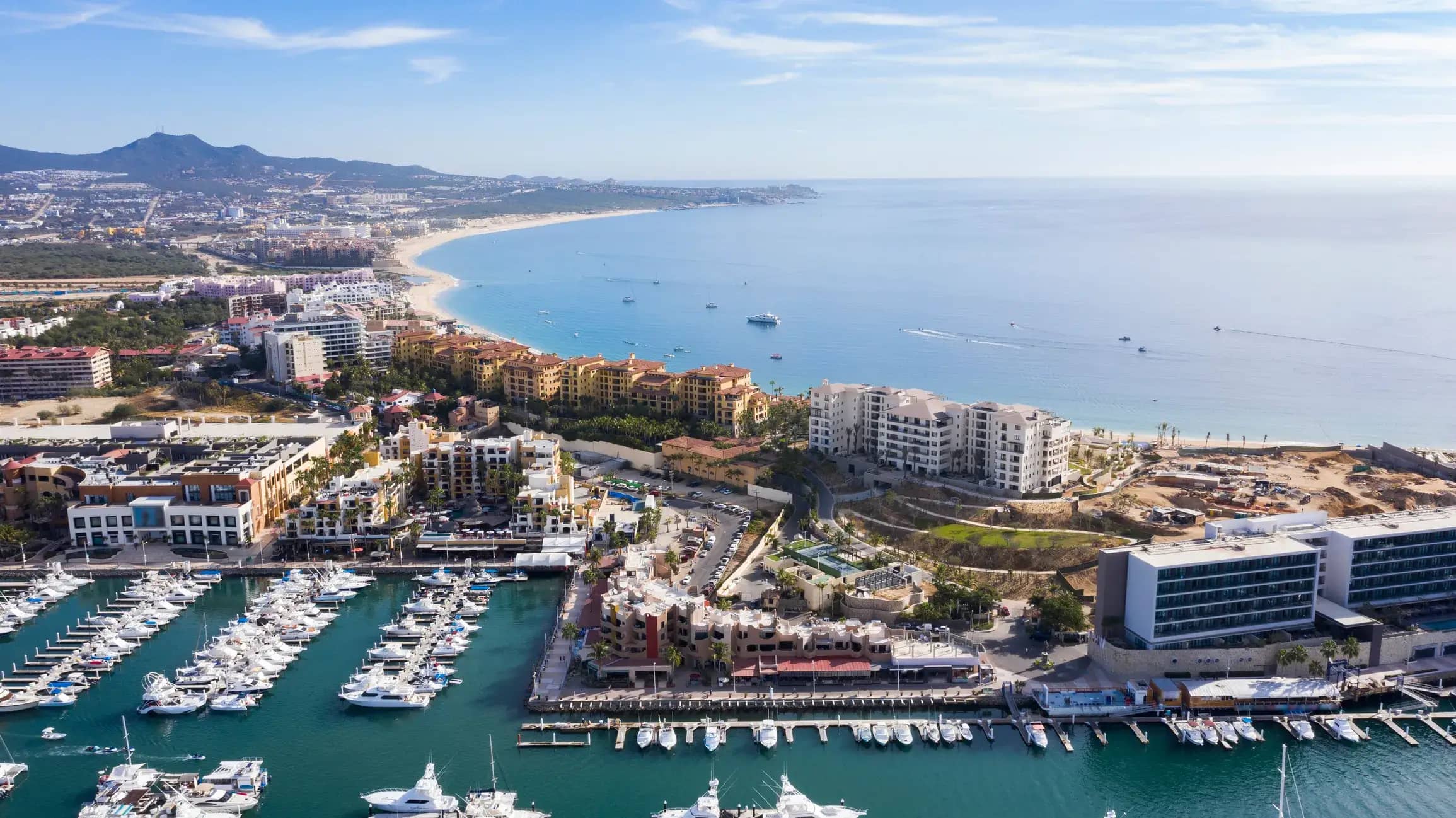 Cabo Marina Atmosphere