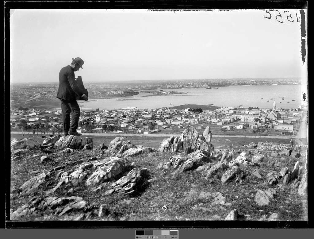 Featured Contemporary Photographers