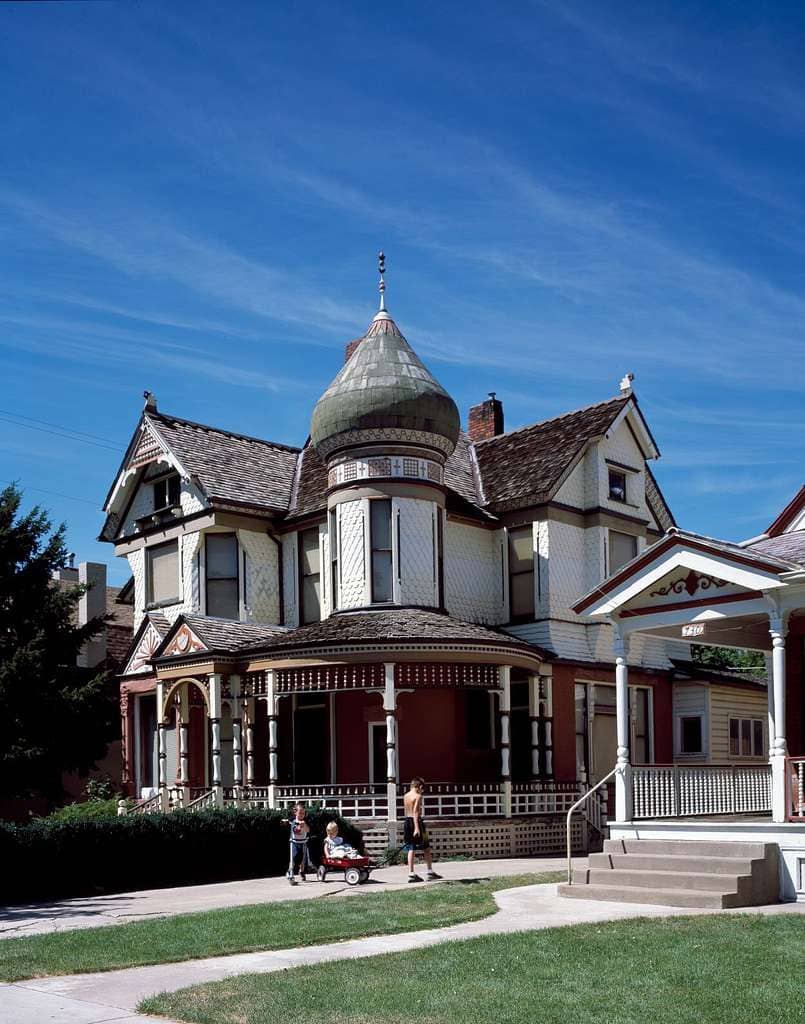 Queen Anne Style Homes