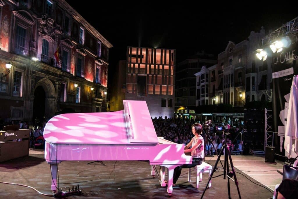 Pianos in the Street