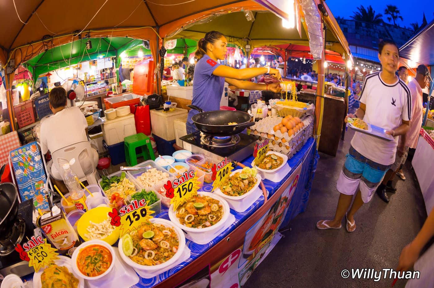 Street Food & Market Stalls