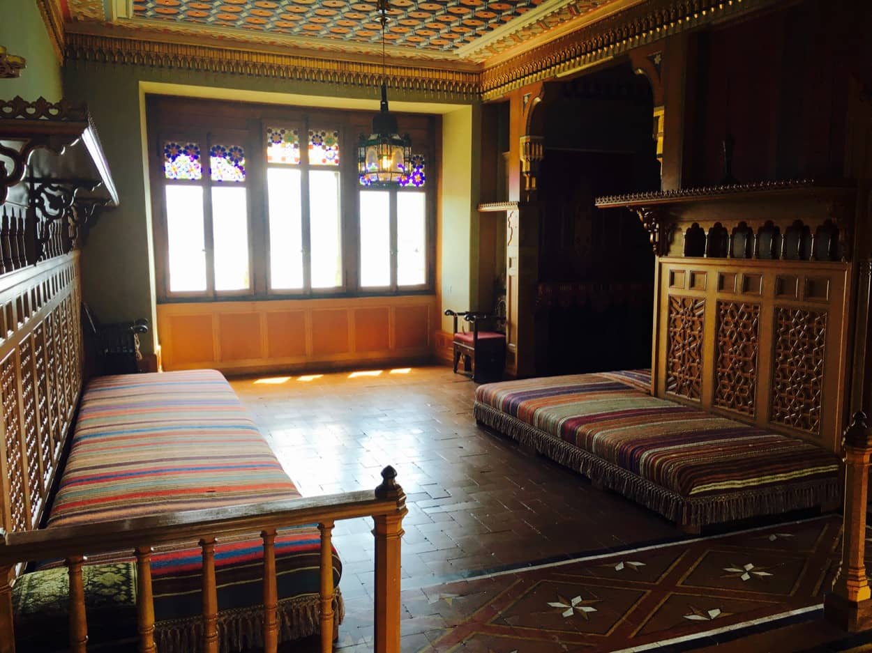 Unique Arabic-Style Smoking Parlor