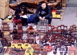 Unique Souvenir Hunting