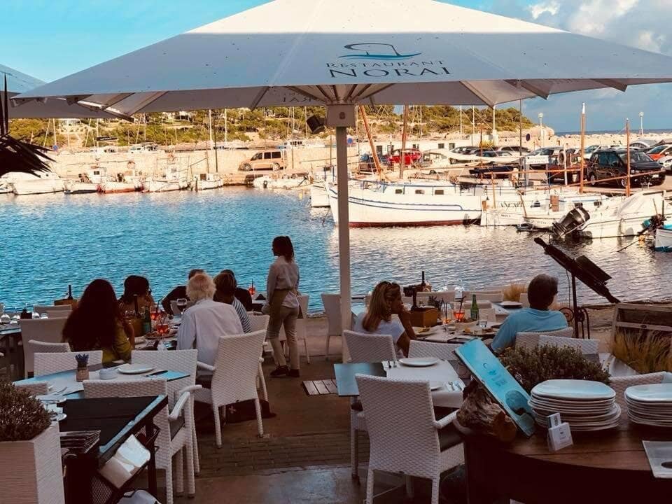 Waterfront Dining