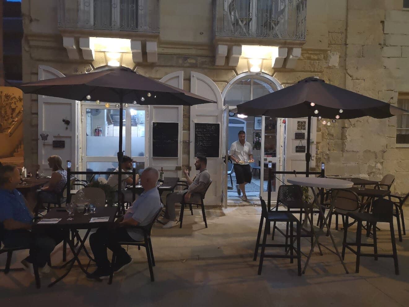 Charming Waterfront Promenade