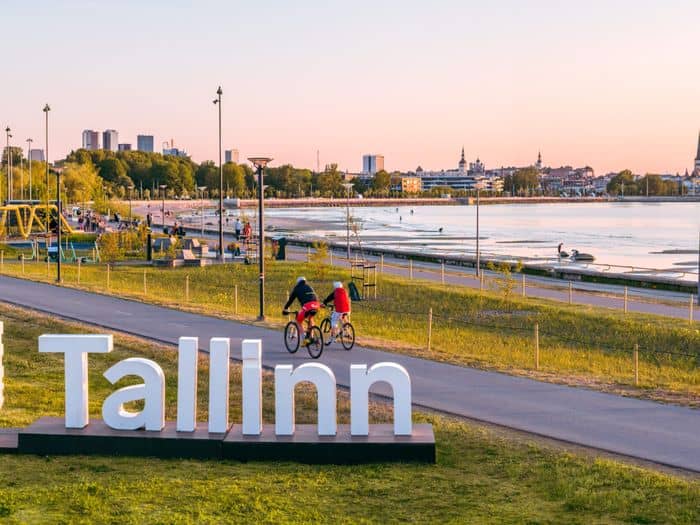 Scenic Cycling and Walking Paths