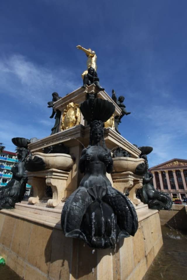 Intricate Sculptural Details