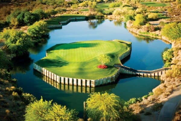 Floating Island Par 3