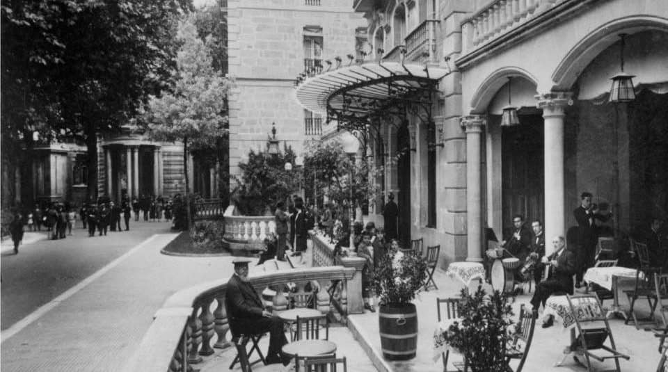 Theatrical Guided Tours