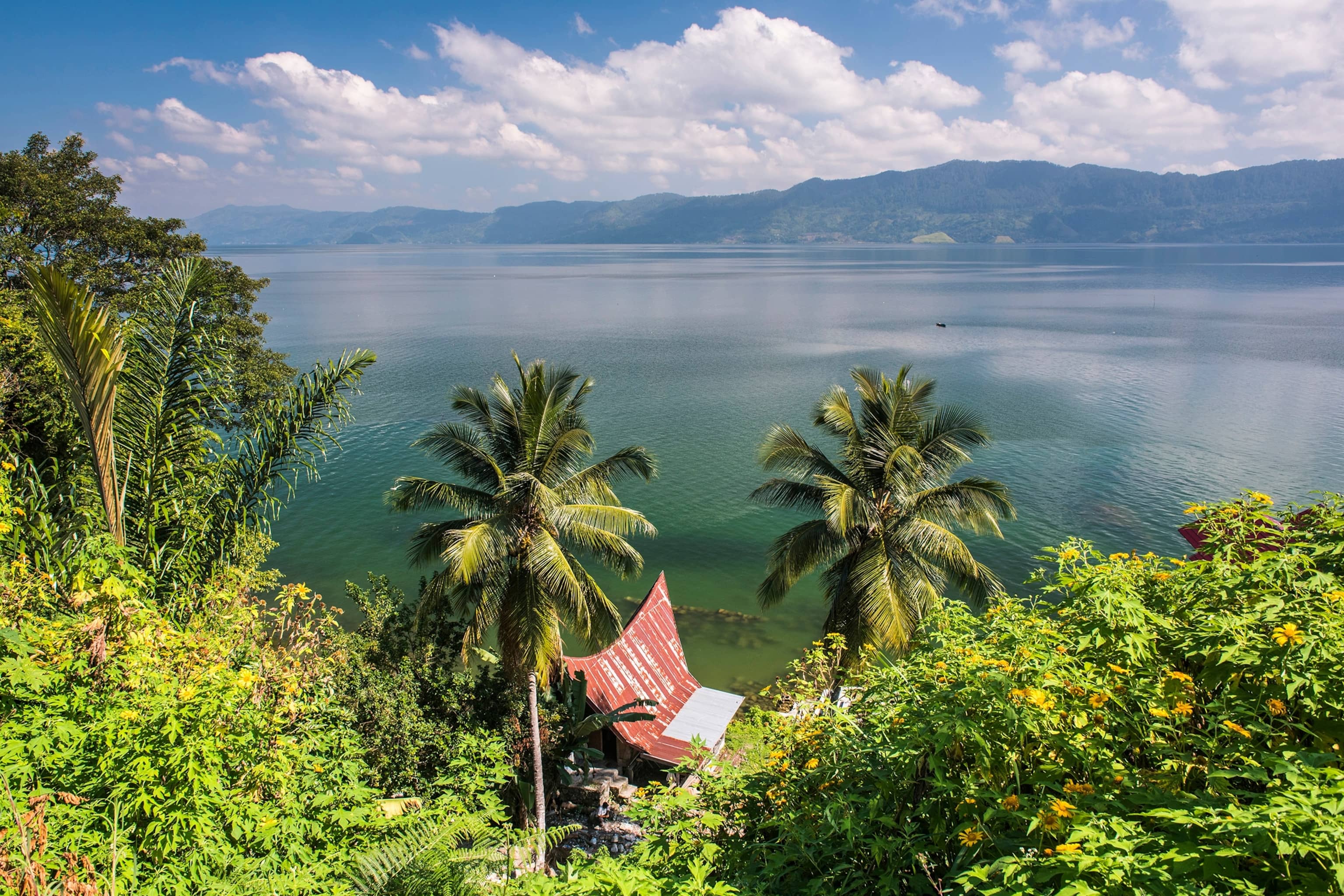 Scenic Lake Toba Views