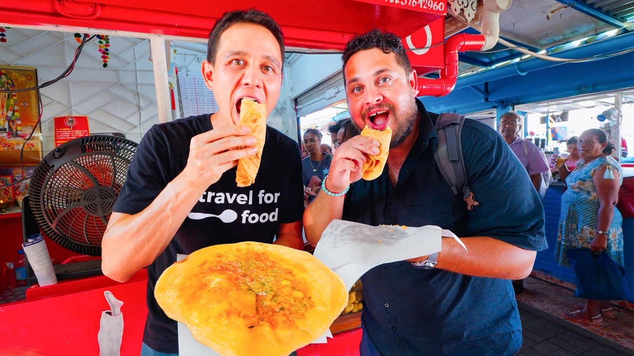 Local Food Stalls & Markets