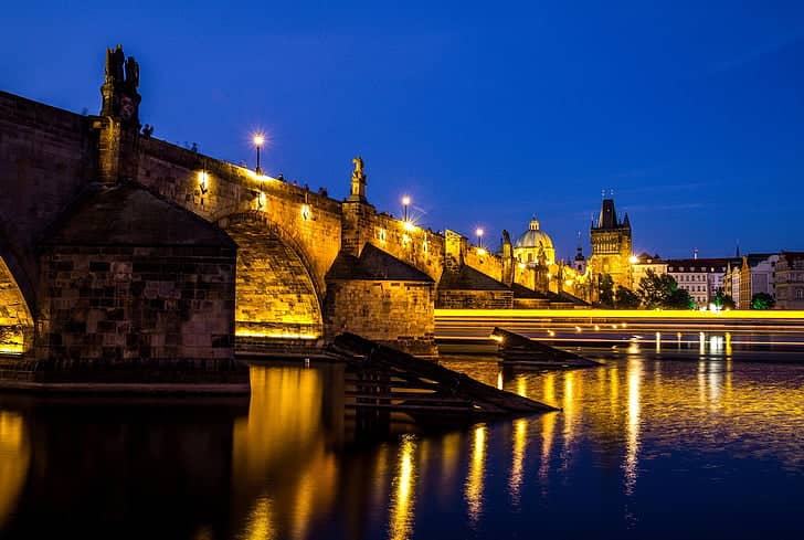 Unspoiled Castle & Bridge Vista