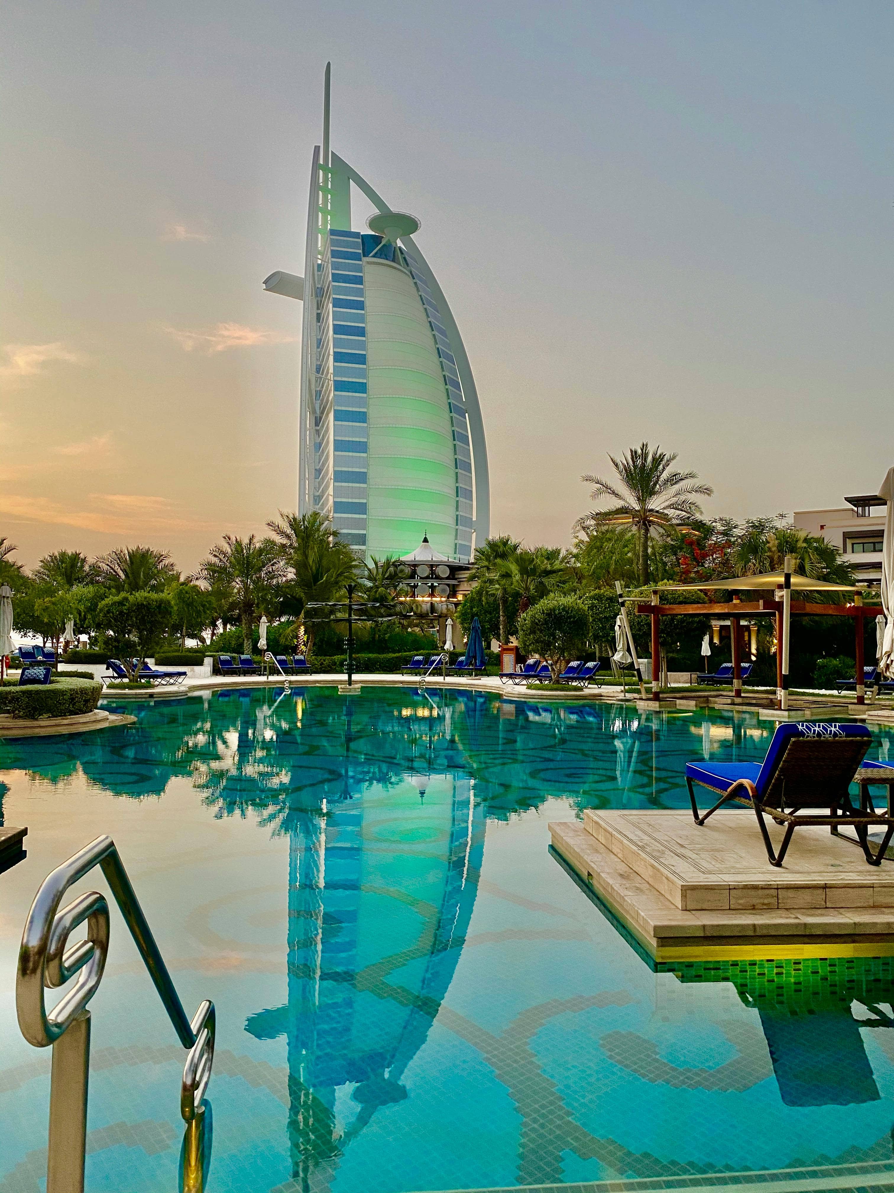 Luxurious Pool Experience