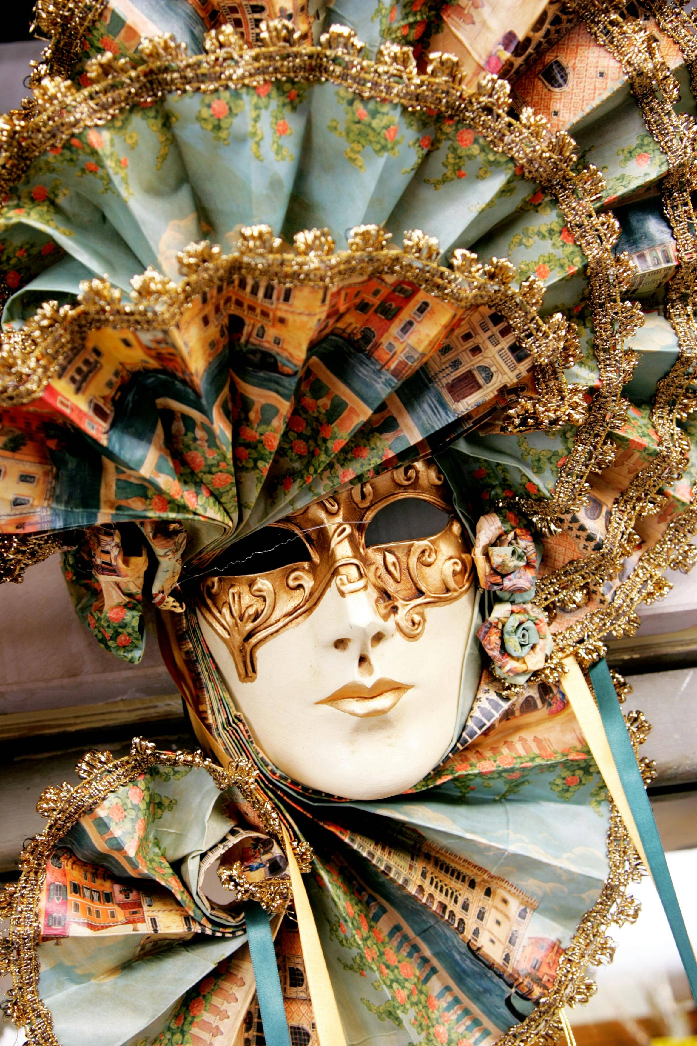 Carnival Ball Grandeur