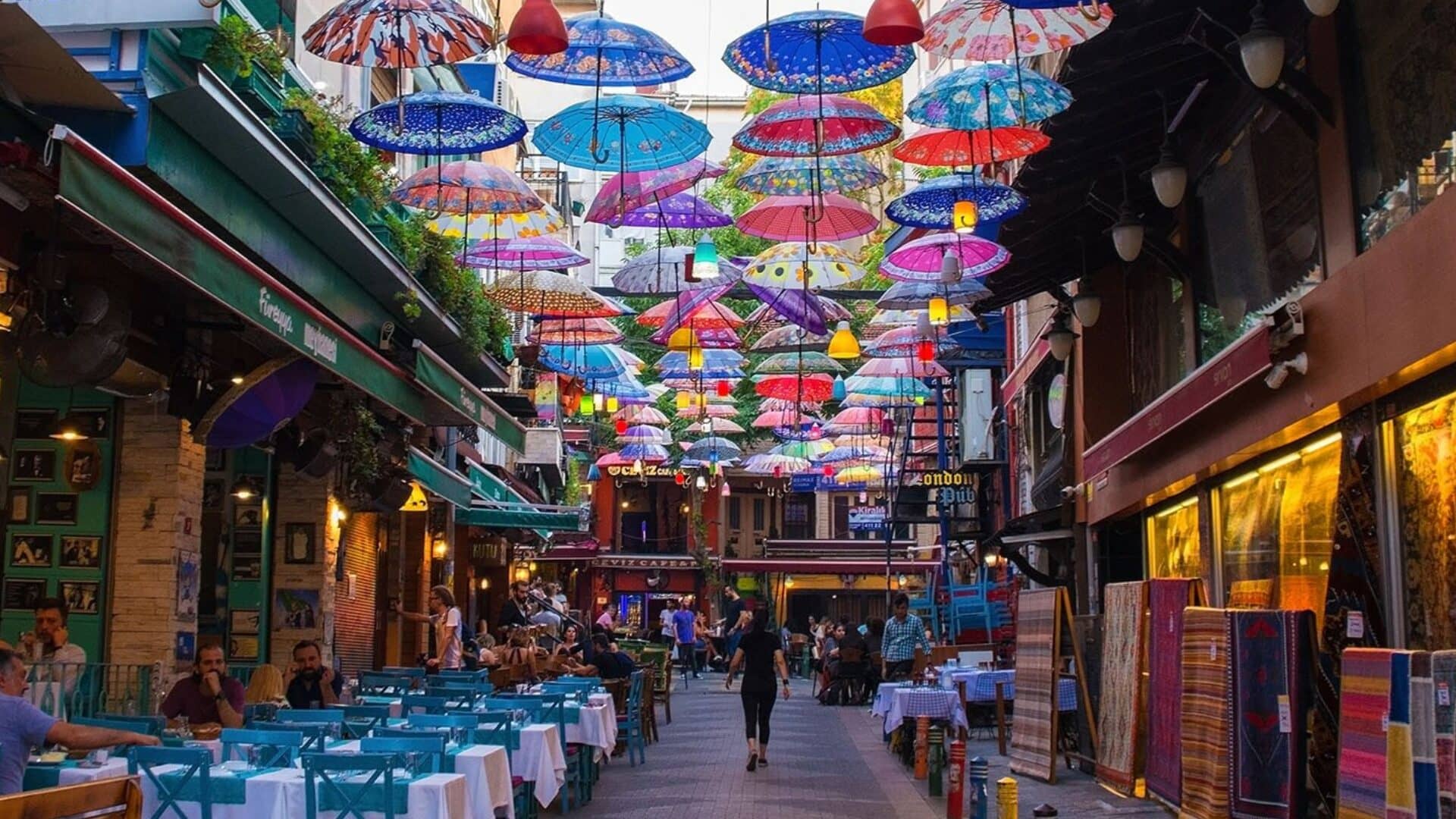 Çilek Sokak (Strawberry Street)