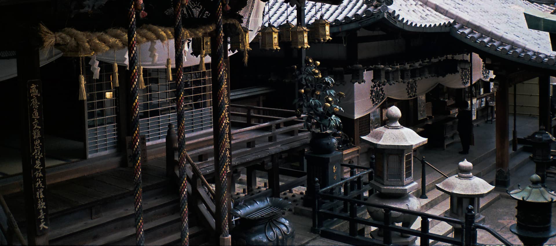Hozan-ji Temple Grounds