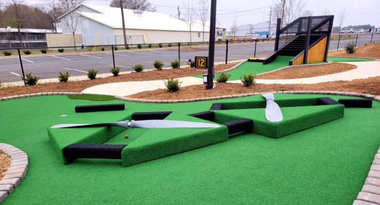 Mini Golf & Cafe