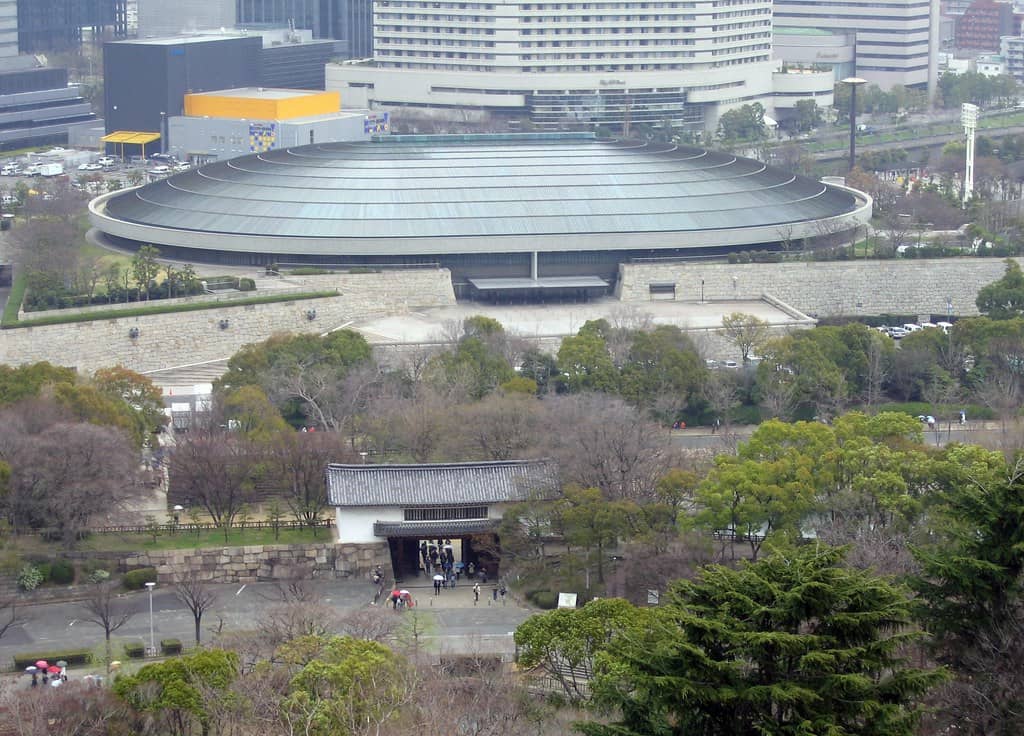 Proximity to Osaka Castle