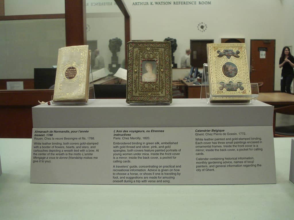 Local Life Displays