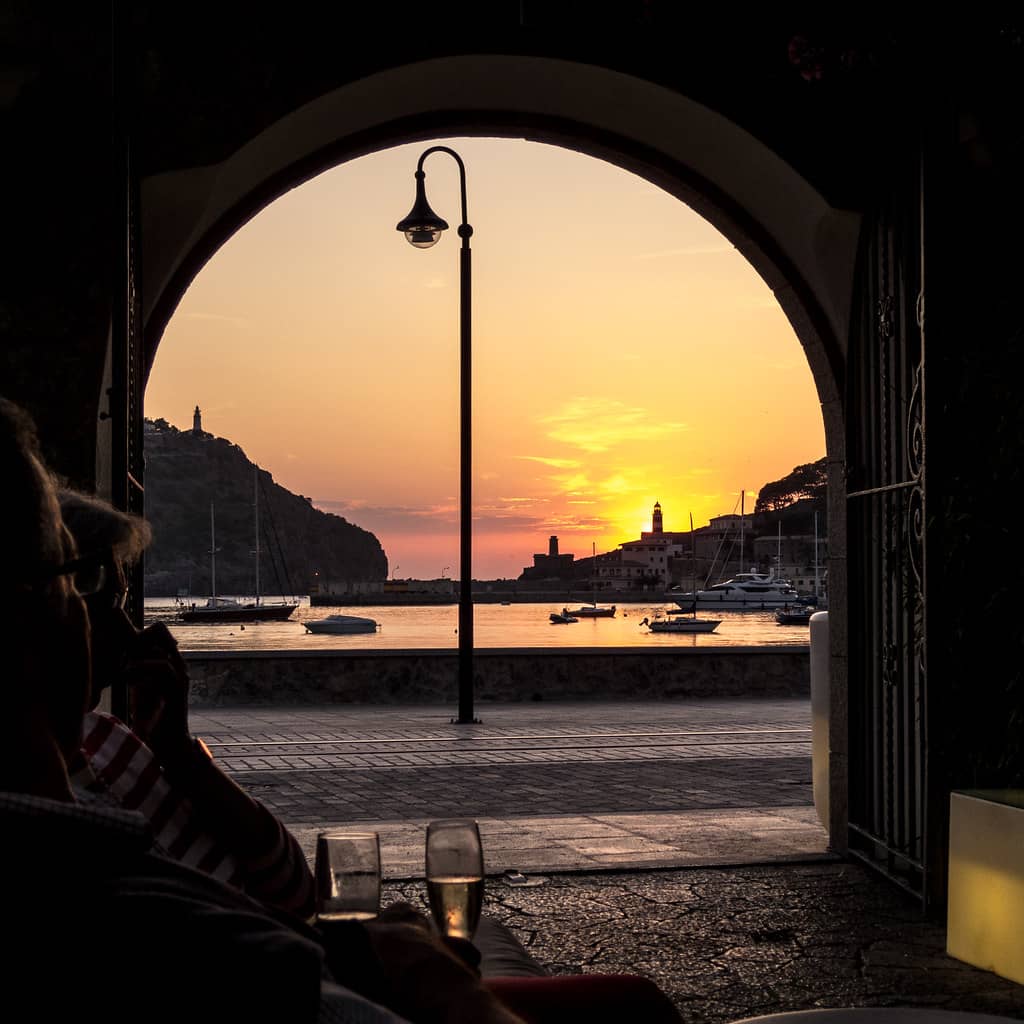 Charming Waterfront Dining