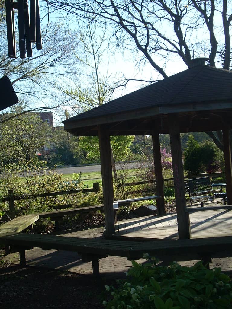 UT Gardens