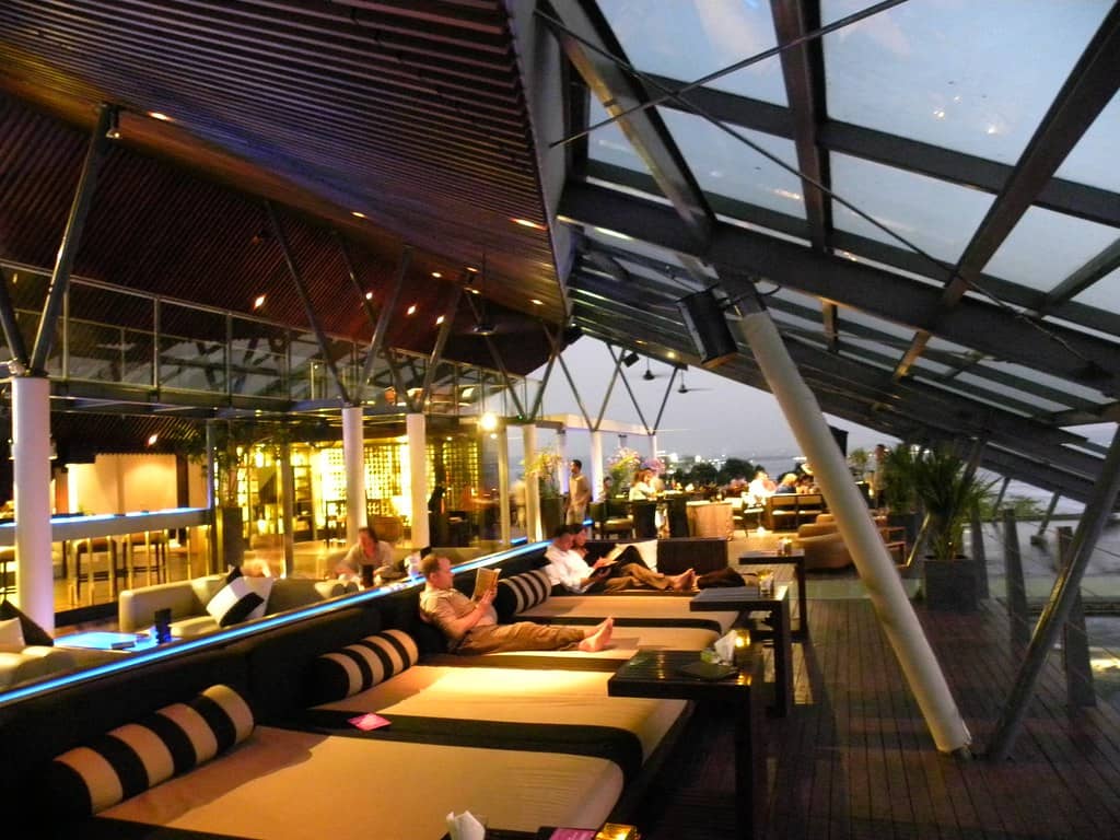 Beachfront Dining & Sunsets