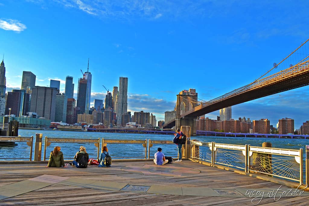 Brooklyn Bridge Promenade