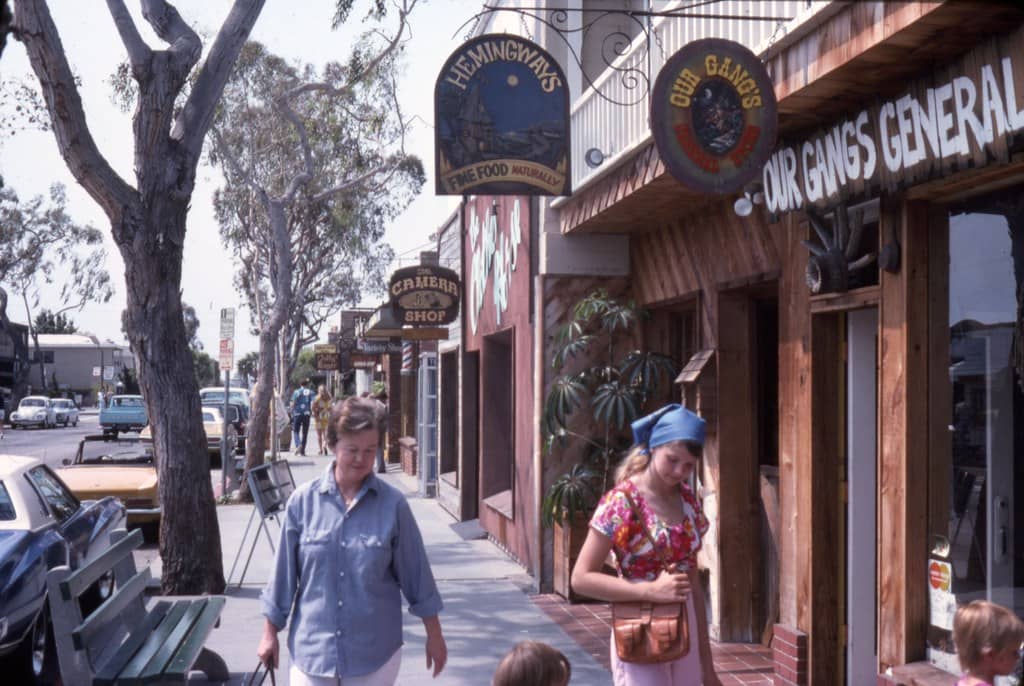 Marine Avenue Shops