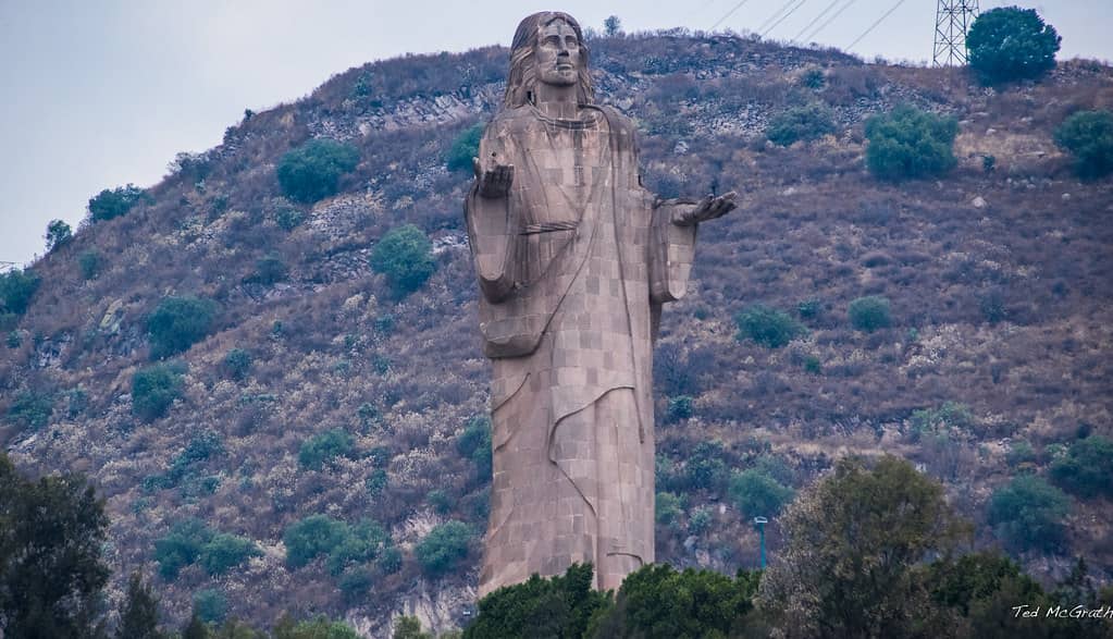 Historic Trail & Statues