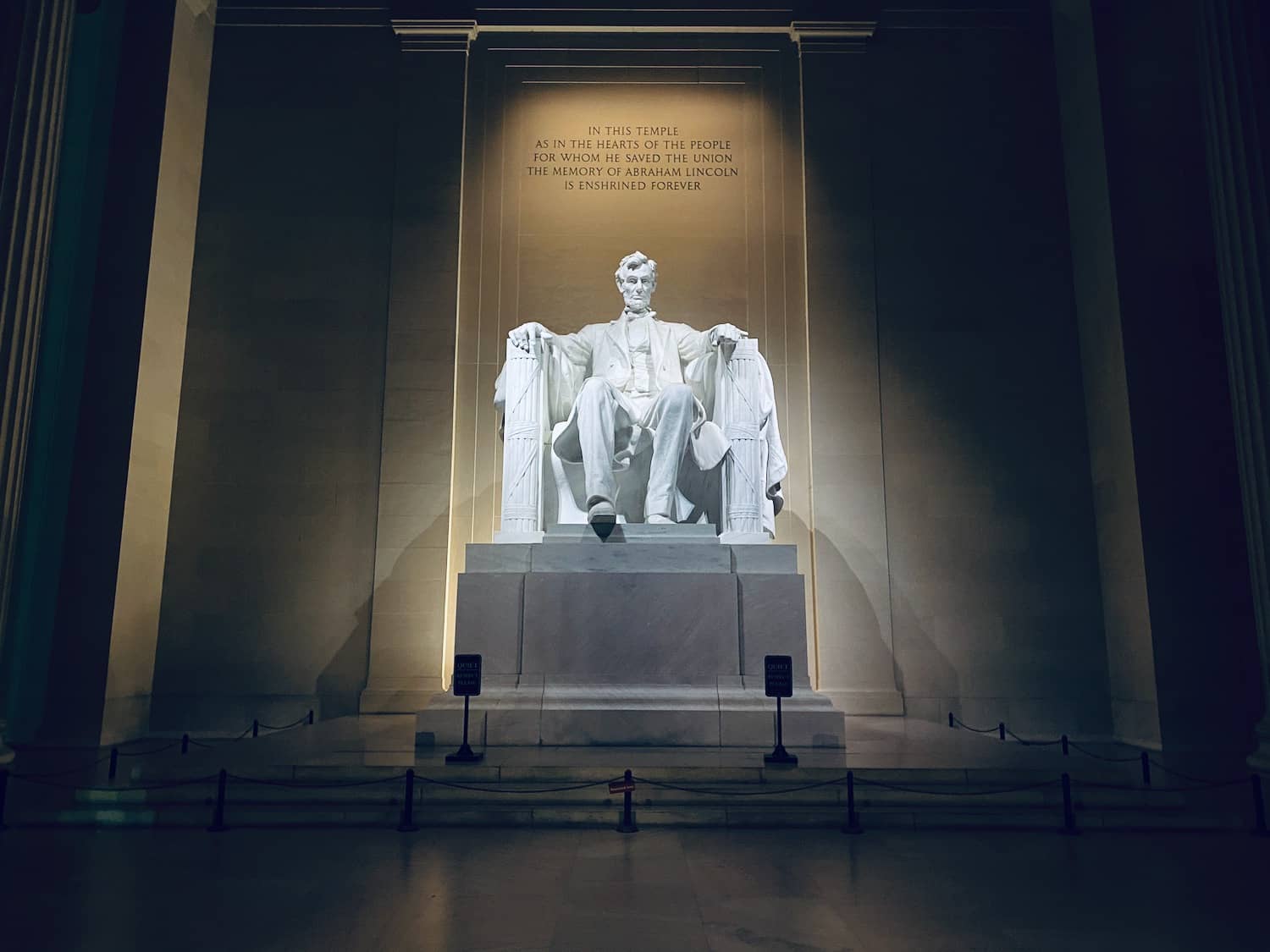 Lincoln Statue