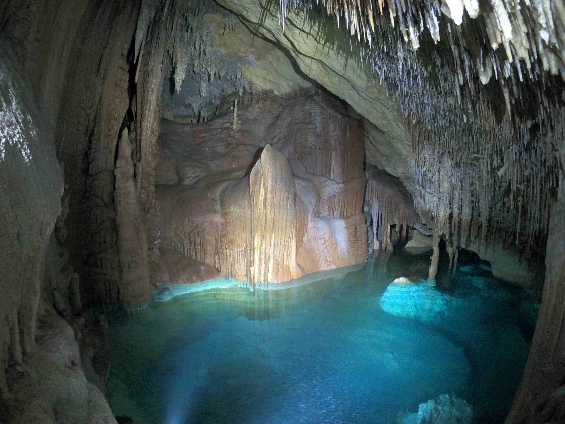 Cova des Coloms (Cave)
