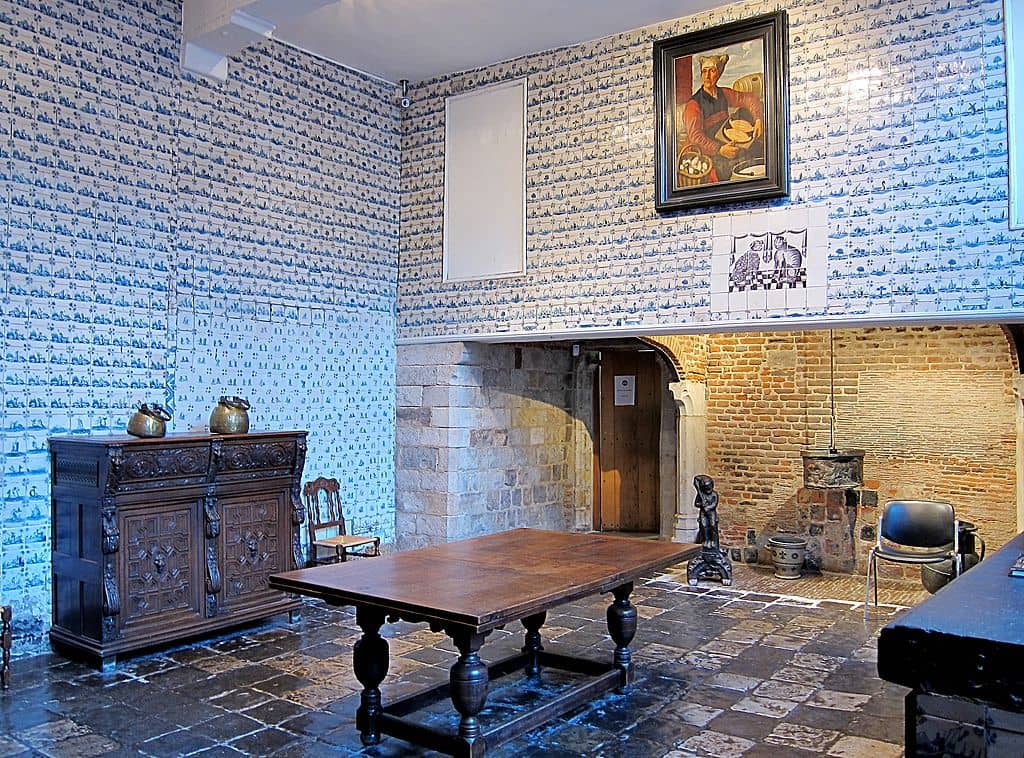 Original Furnishings & Art