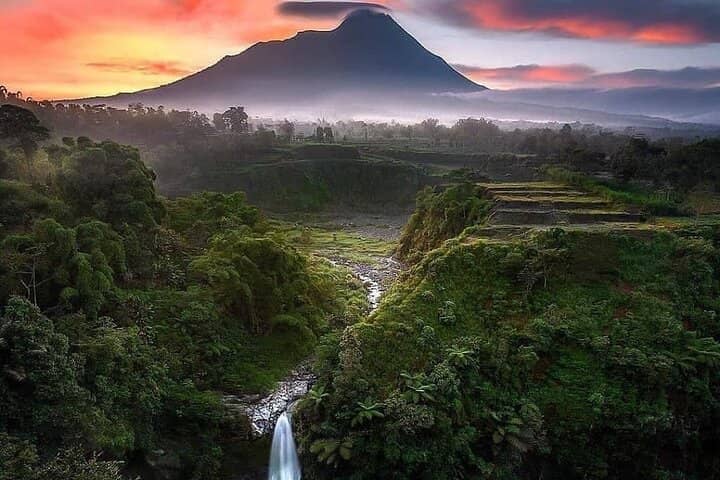 Mount Sumbing Views