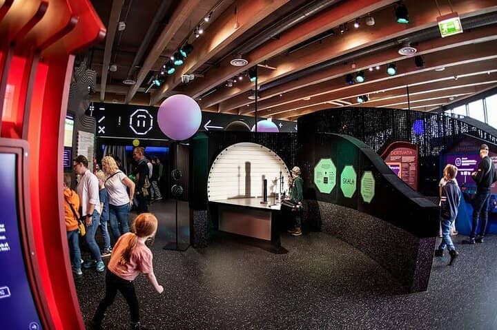 Interactive Science Exhibits