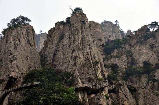 Granite Peaks & Ancient Pines