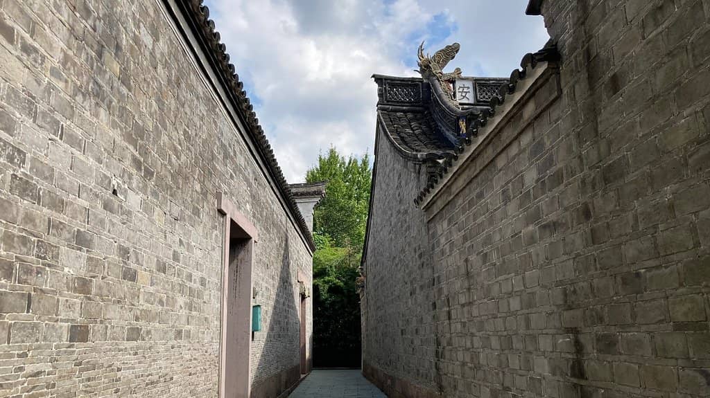 Temples and Green Spaces