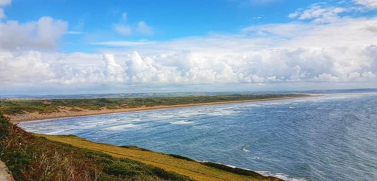 Expansive Golden Sands