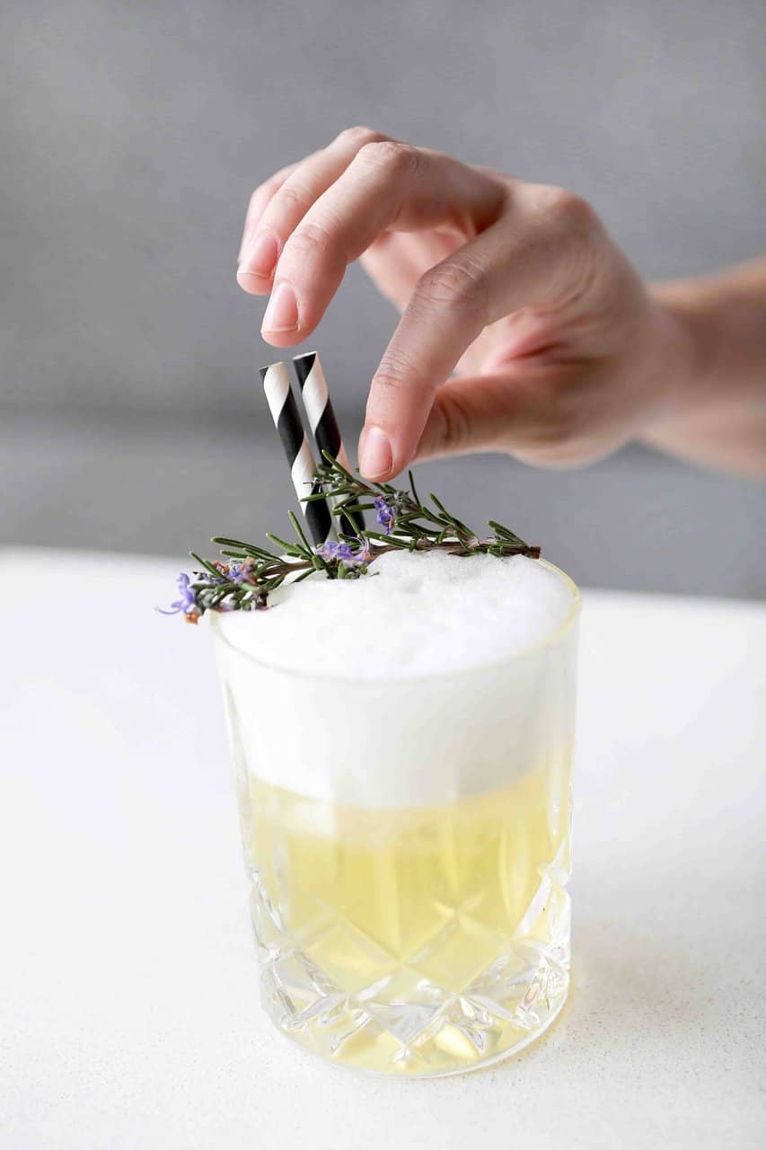 Open Kitchen & Interactive Dining