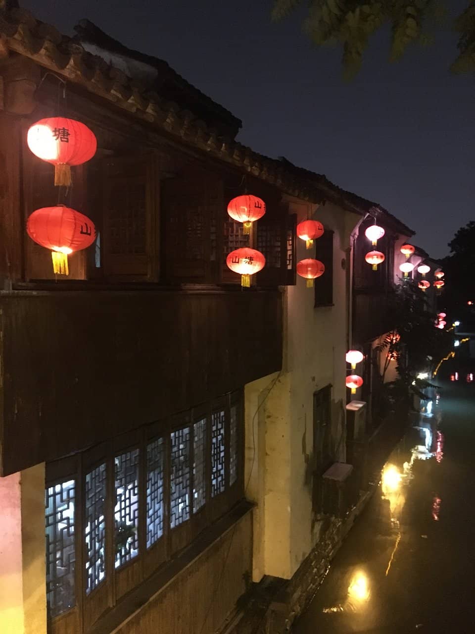 Local Crafts & Souvenirs