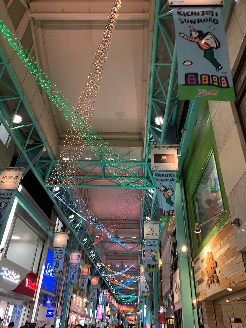 Hidden Alleys & Eateries