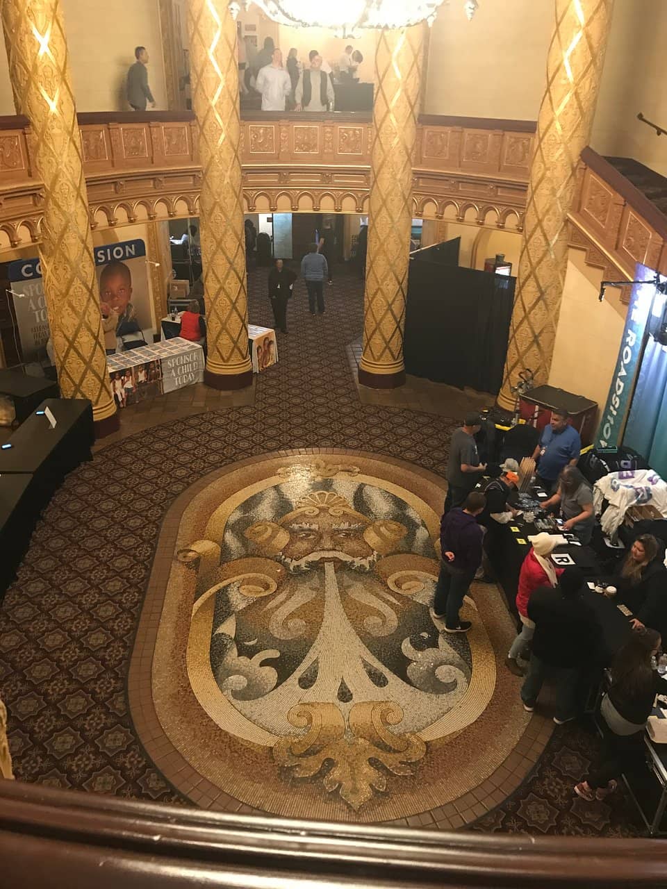 Fashion Show Spectacles